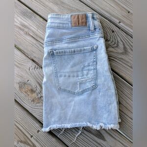 American Eagle Outfitters Light Wash high rise denim skirt size‎ 8